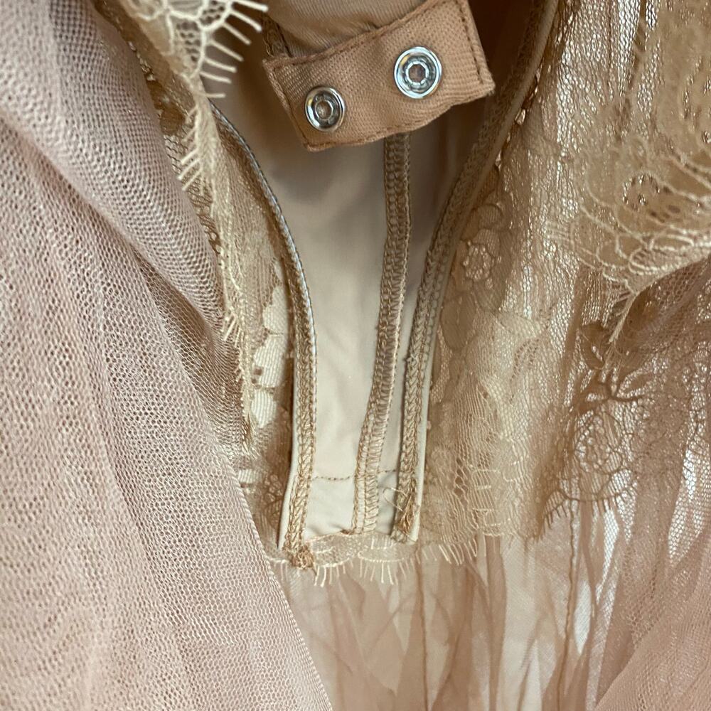 Elegant Strapless Ruffled Gown - Picture 14 of 16